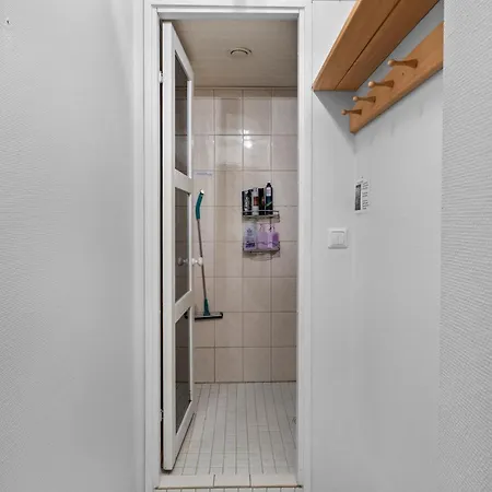 Homelike 3br With Private Sauna In Centre Of 로바니에미