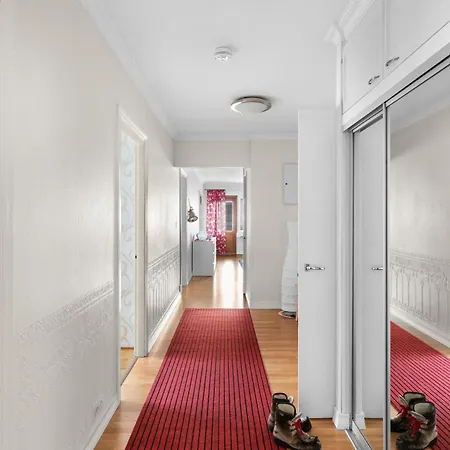 Homelike 3br With Private Sauna In Centre Of