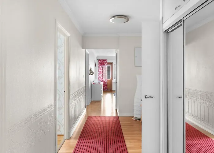 Homelike 3Br With Sauna In City Center